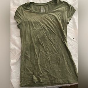 Medium No Boundaries Olive T-shirt